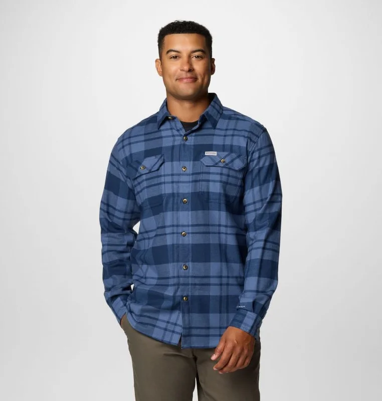 Hiking shirt performance wilderness-Men's Flare Gun Stretch Flannel Shirt - Collegiate Navy River Crossing Plaid