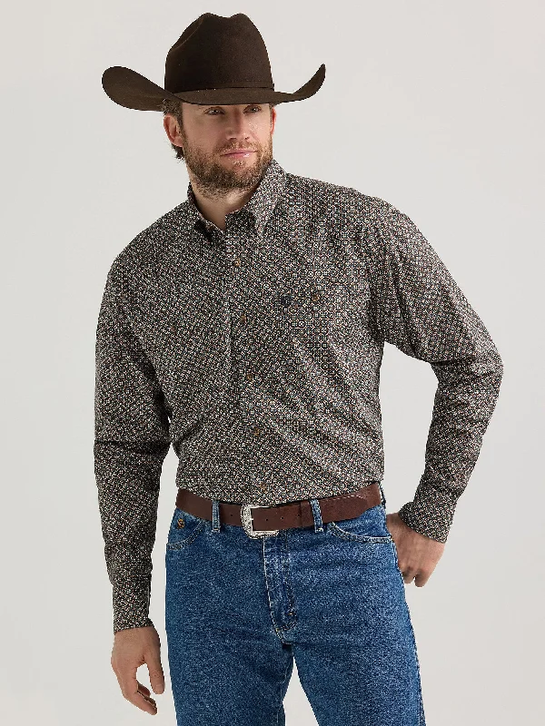 Hiking shirt lightweight explorer-Men's George Strait Long Sleeve Button Down Two Pocket Shirt - Starry Brown