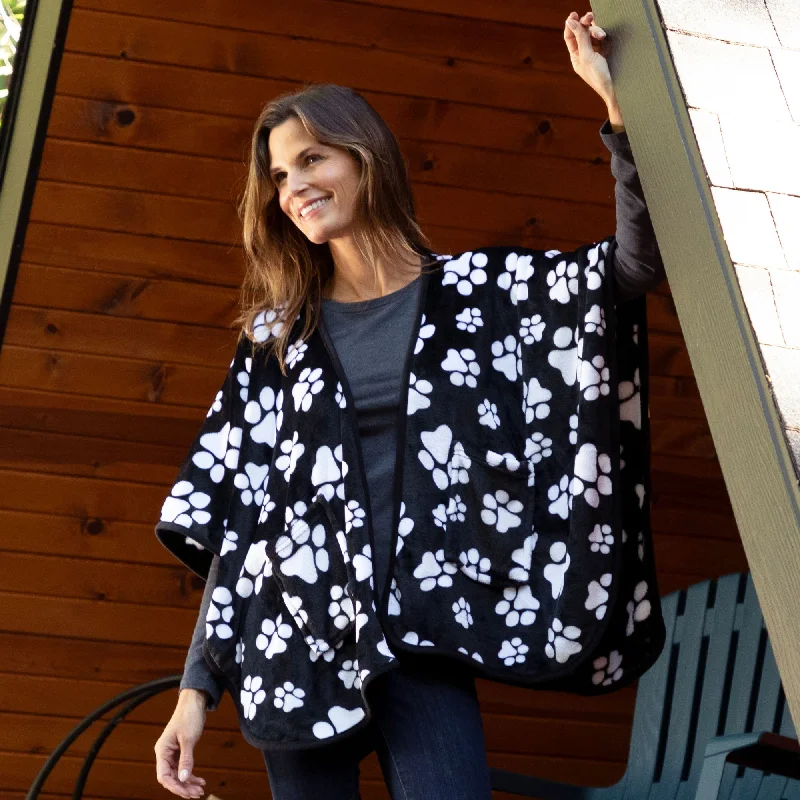 Super Cozy™ Paw Print Pocket Shawl