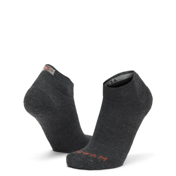 Hiking Socks for long hikes-Axiom Quarter Sock with Merino Wool - Oxford